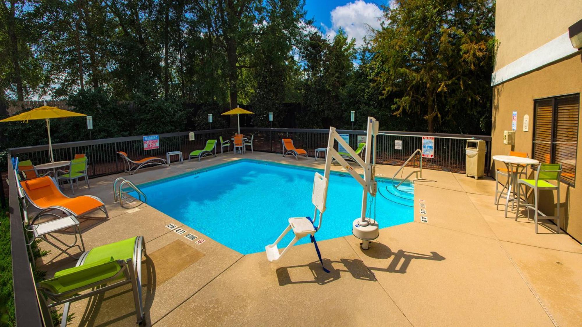 Holiday Inn Express Hotel & Suites Kinston By Ihg Luaran gambar