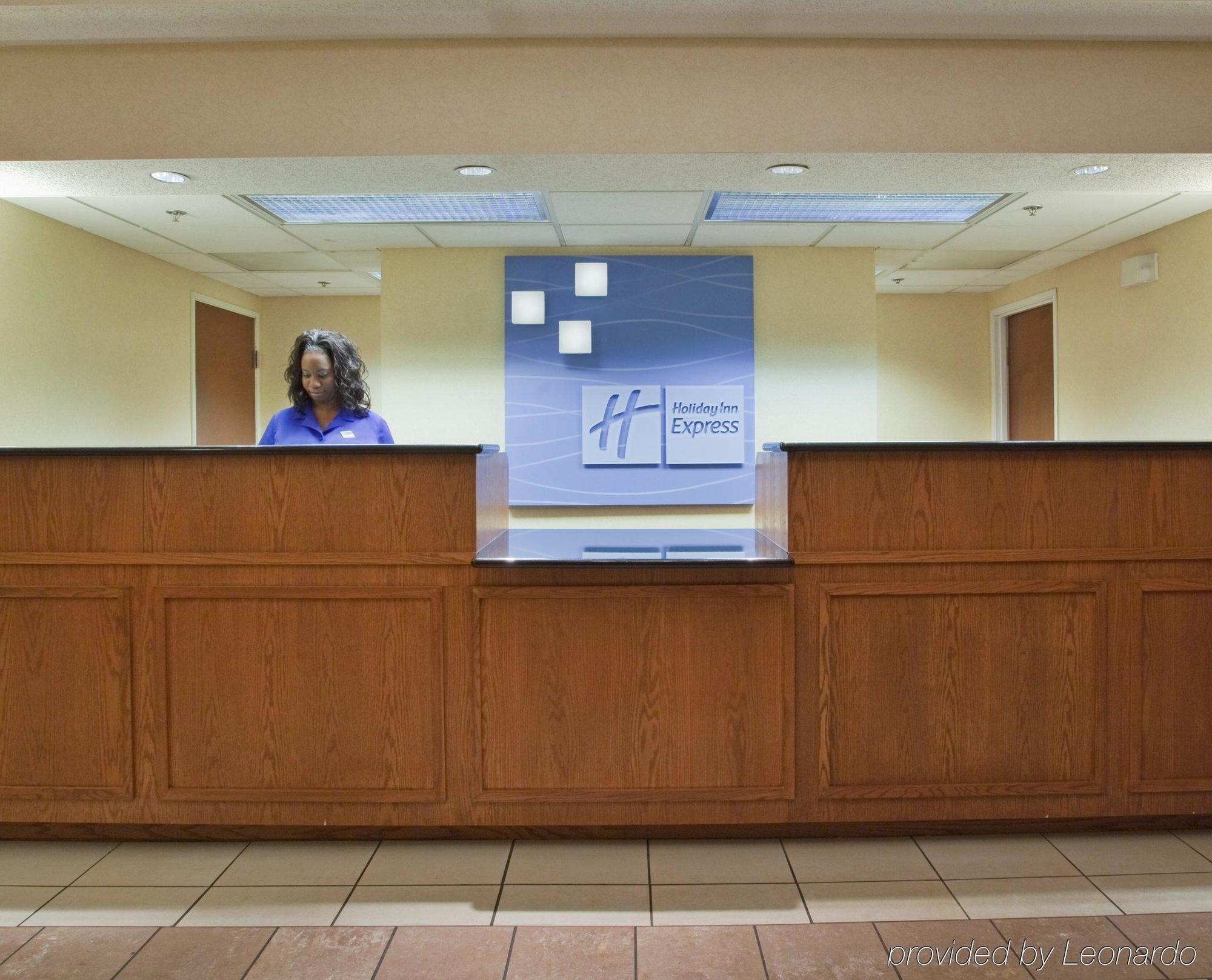 Holiday Inn Express Hotel & Suites Kinston By Ihg Dalaman gambar